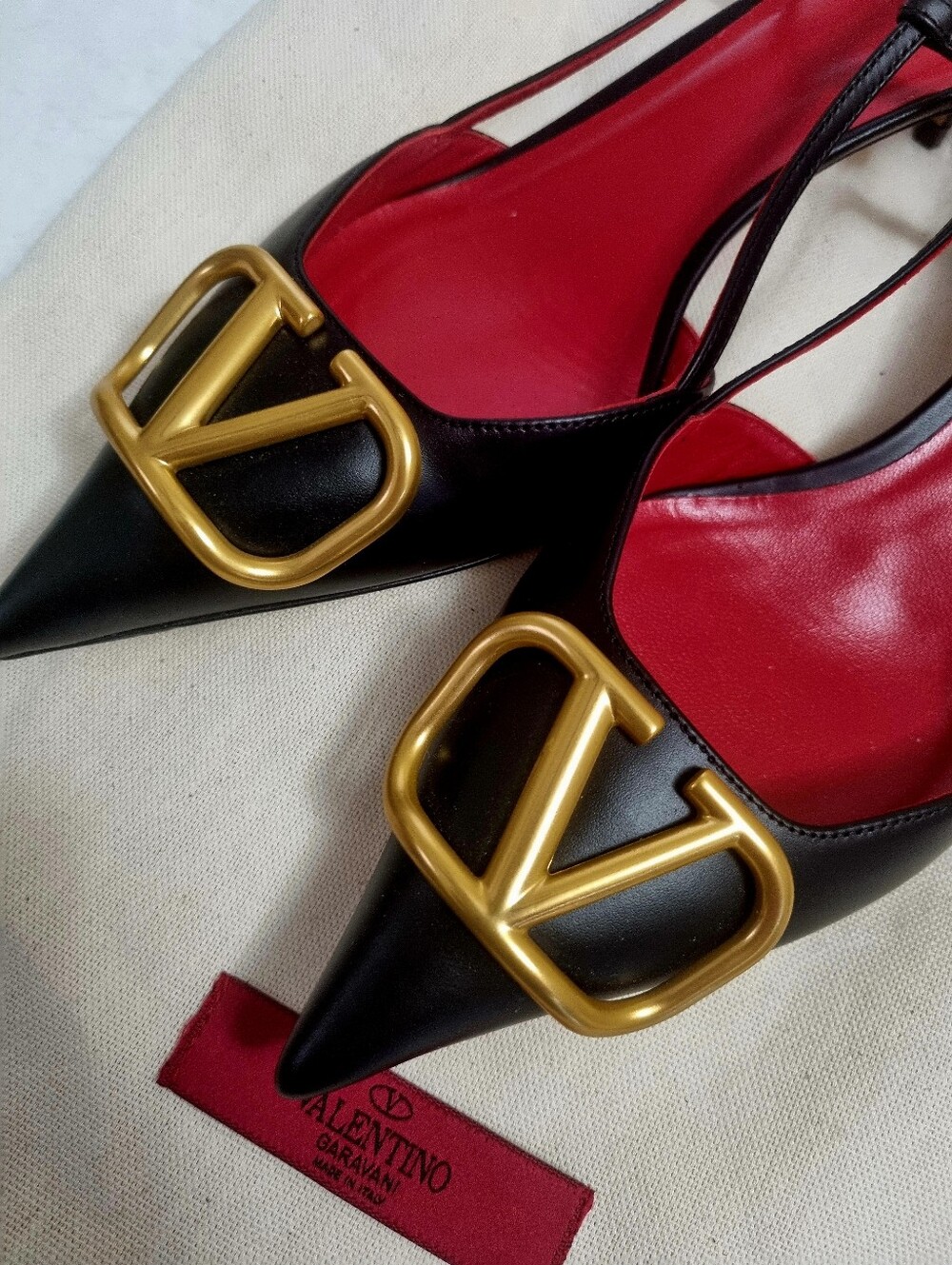 Valentino Garavani Black Leather Pointed Slingback Flats with Gold Logo - Picture 4 of 4